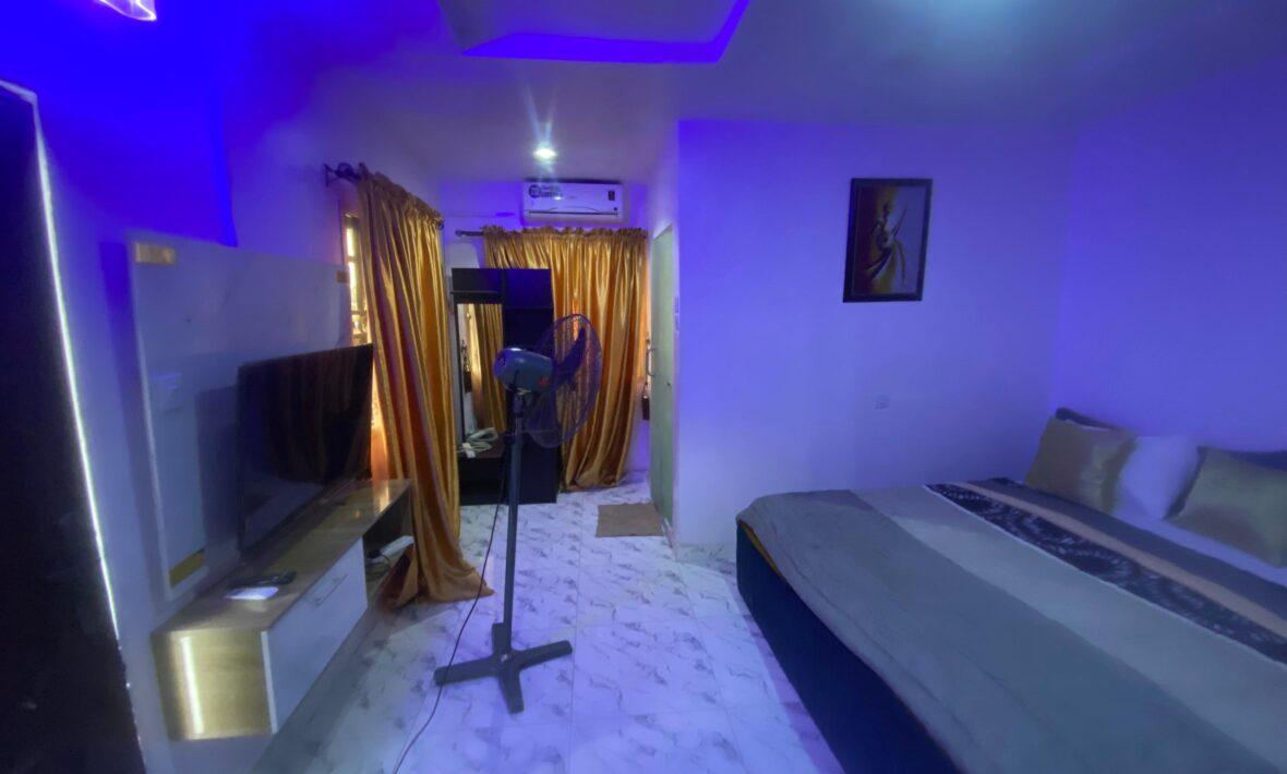 Ney York Idimu – (2 bedroom apartment)